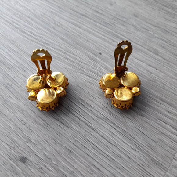 Vintage Blue Faceted Crystal Clip On Earrings Made in Austria - Picture 8 of 13